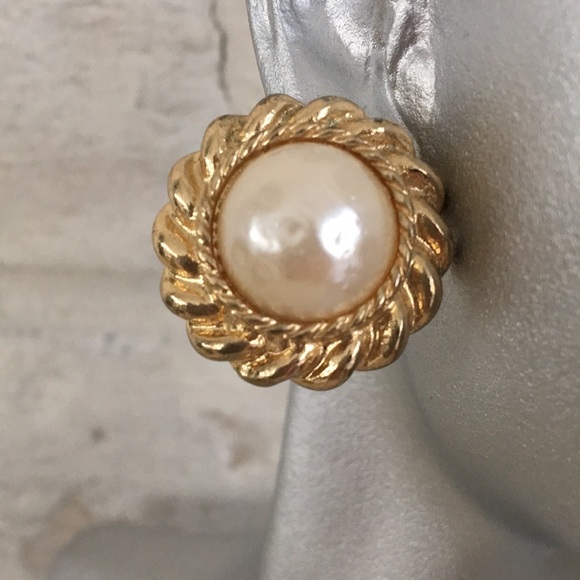 Gold Faux Pearl Pierced Earrings - Picture 4 of 8
